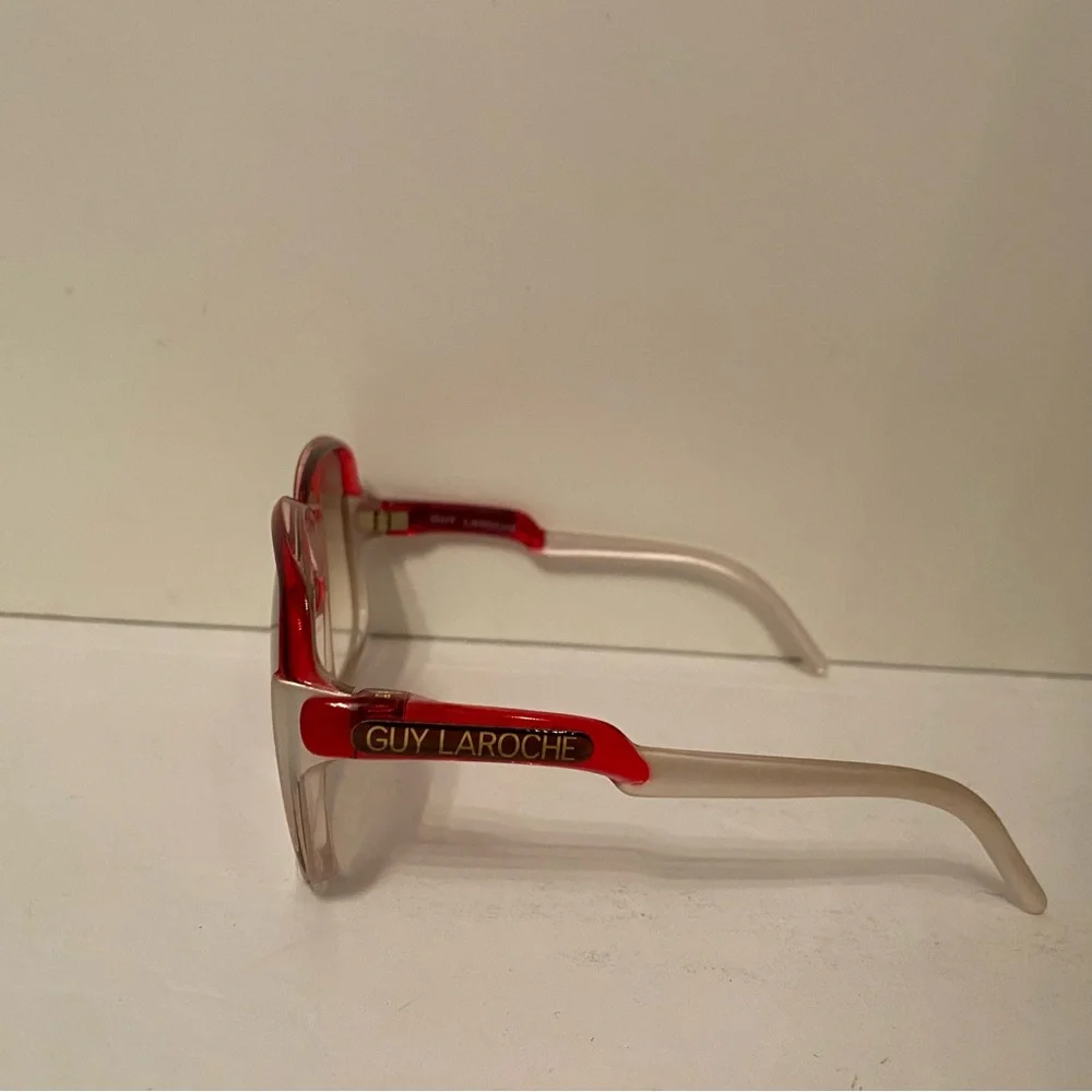 GUY LAROCHE SOLEIL SUNGLASSES SUNNIES PINK SILVER OVERSIZED FRAMES VINTAGE